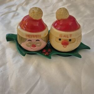 Vintage Holiday Salt and Pepper Shakers Plastuc 1976